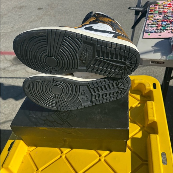 Jordan Mid (8 men’s) - Picture 5 of 5